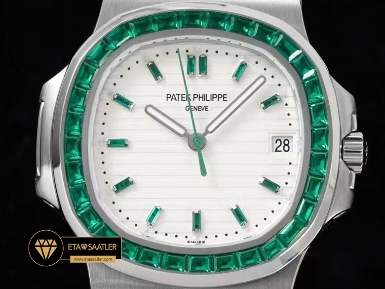 Patek Philippe Nautilus Çelik 40mm Jumbo 5711 Taşlı Beyaz Kadran ETA