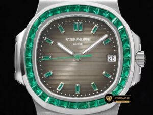 Patek Philippe Nautilus Çelik 40mm Jumbo 5711 Yeşil Taşlı Bezel ETA