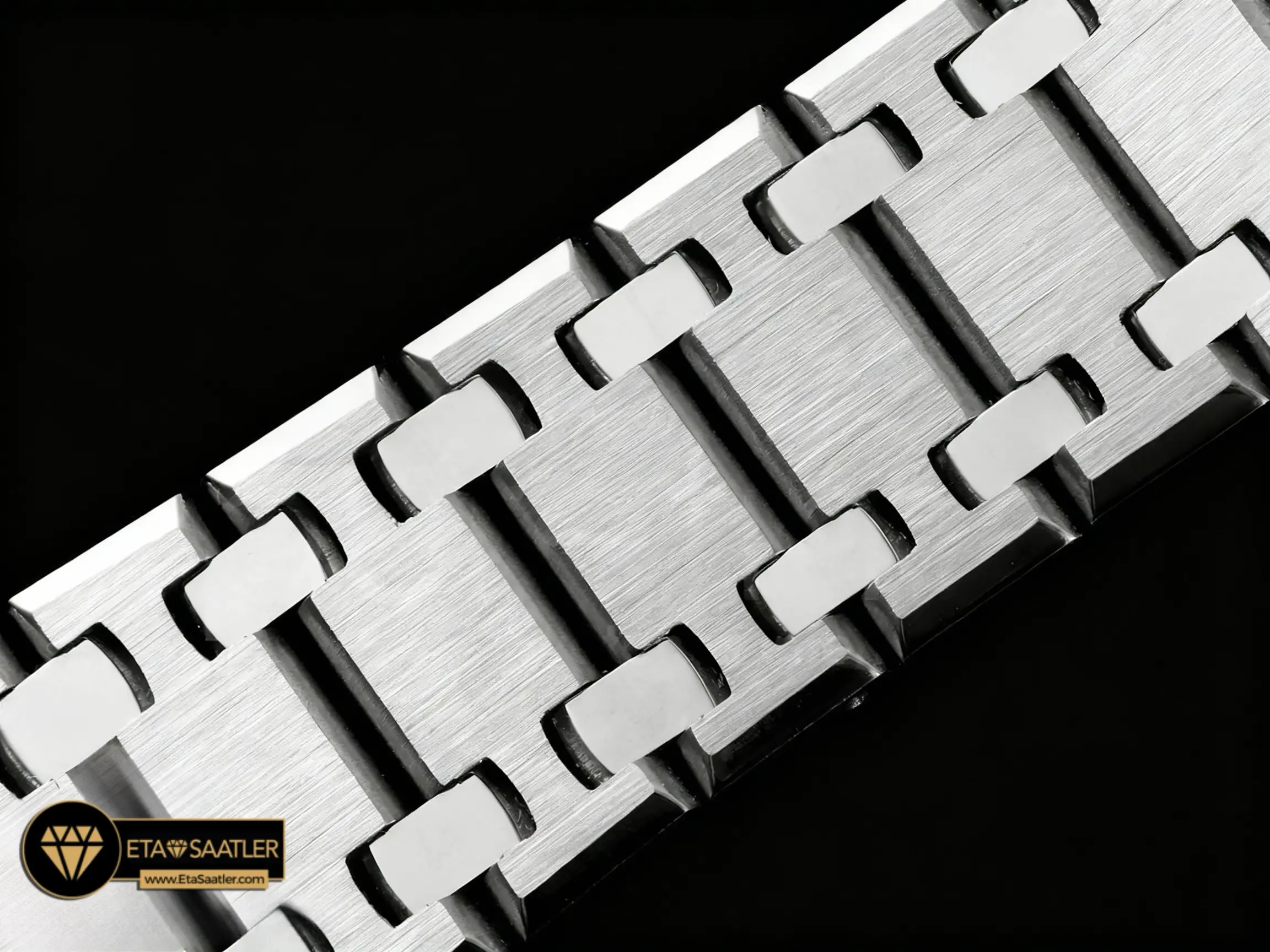 audemars-piguet-royal-oak-extra-thin-16202xt-titanium-red-dial-super-clone-eta-011