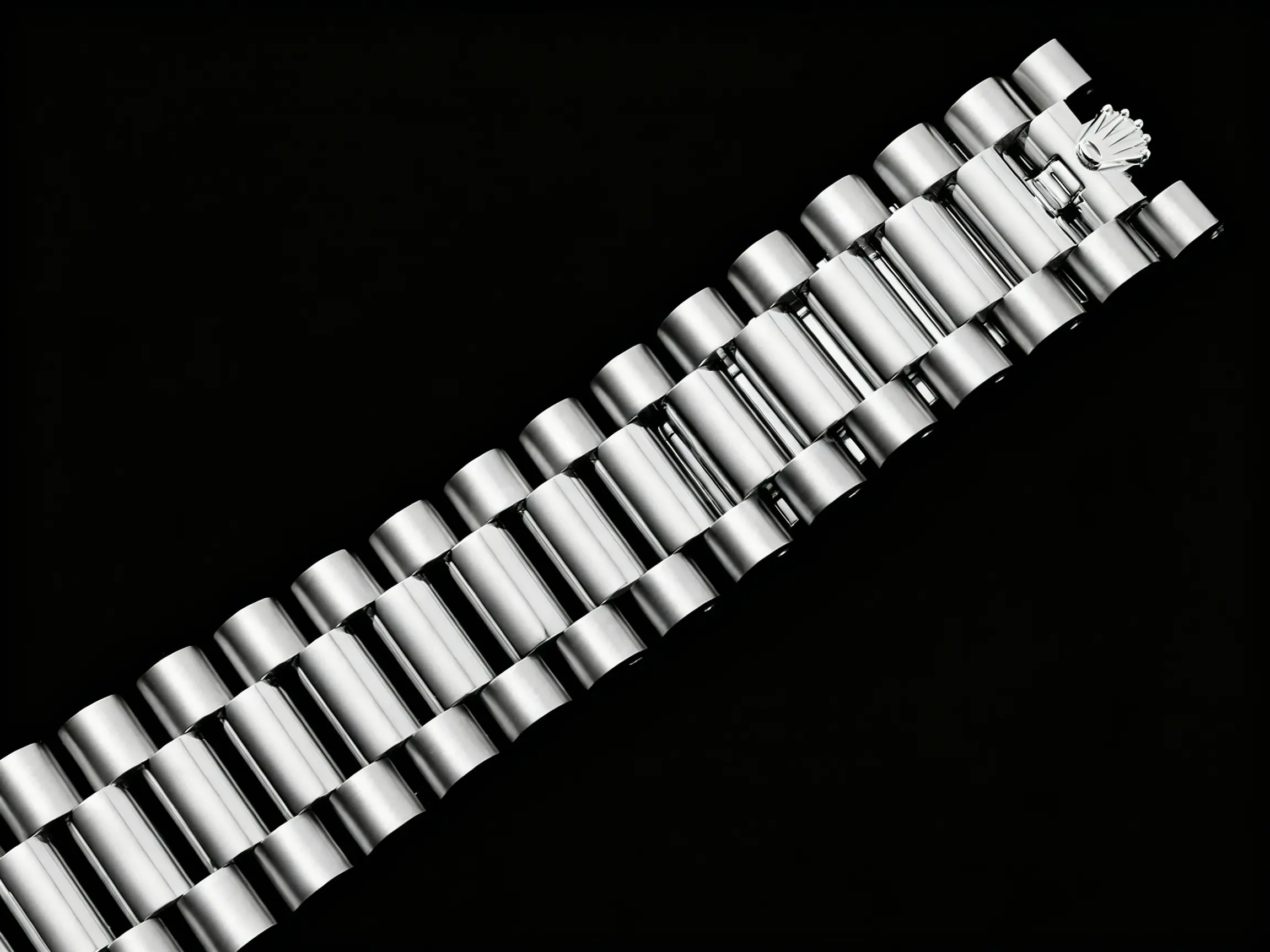 rolex-day-date-2-blue-romen-dial-228239-super-clone-eta-043