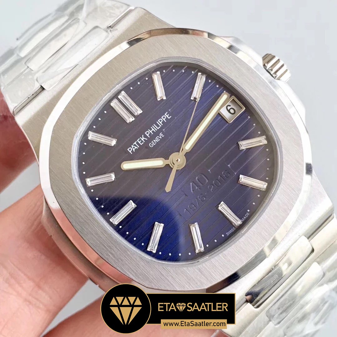 Patek Philippe Nautilus 5711 40. Y l zel Seri elik Kasa Mavi