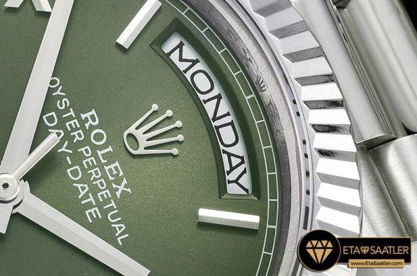 RDD0204B – DayDate 228206 SSSS Green Roman BP Swiss 2836 02.jpg modelleri