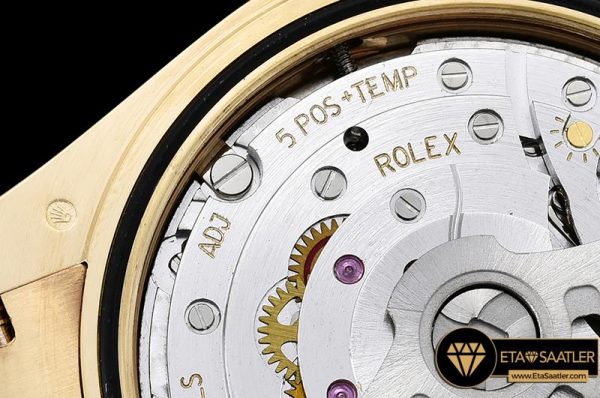 RDD0205A – DayDate 40mm Flt YGYG Silv Wht Roman Noob A3255 Mod 07.jpg modelleri